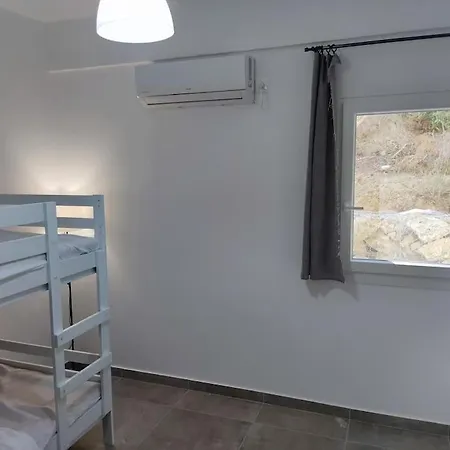 Marianthi Afroditi House In Achillion Woods * Achílleion
